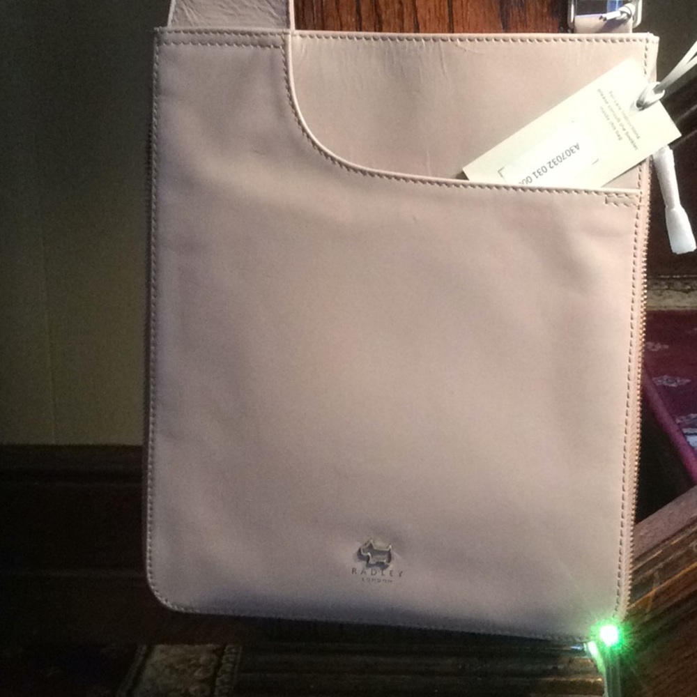 Radley London Med pocket Leather Crossbody Handbag